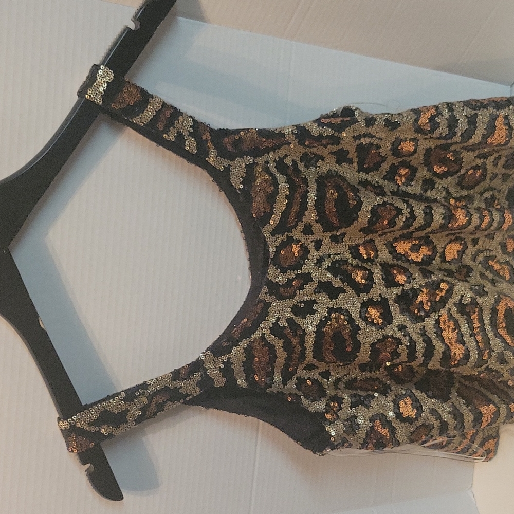 Leppard Print Sequence Top. - image 3